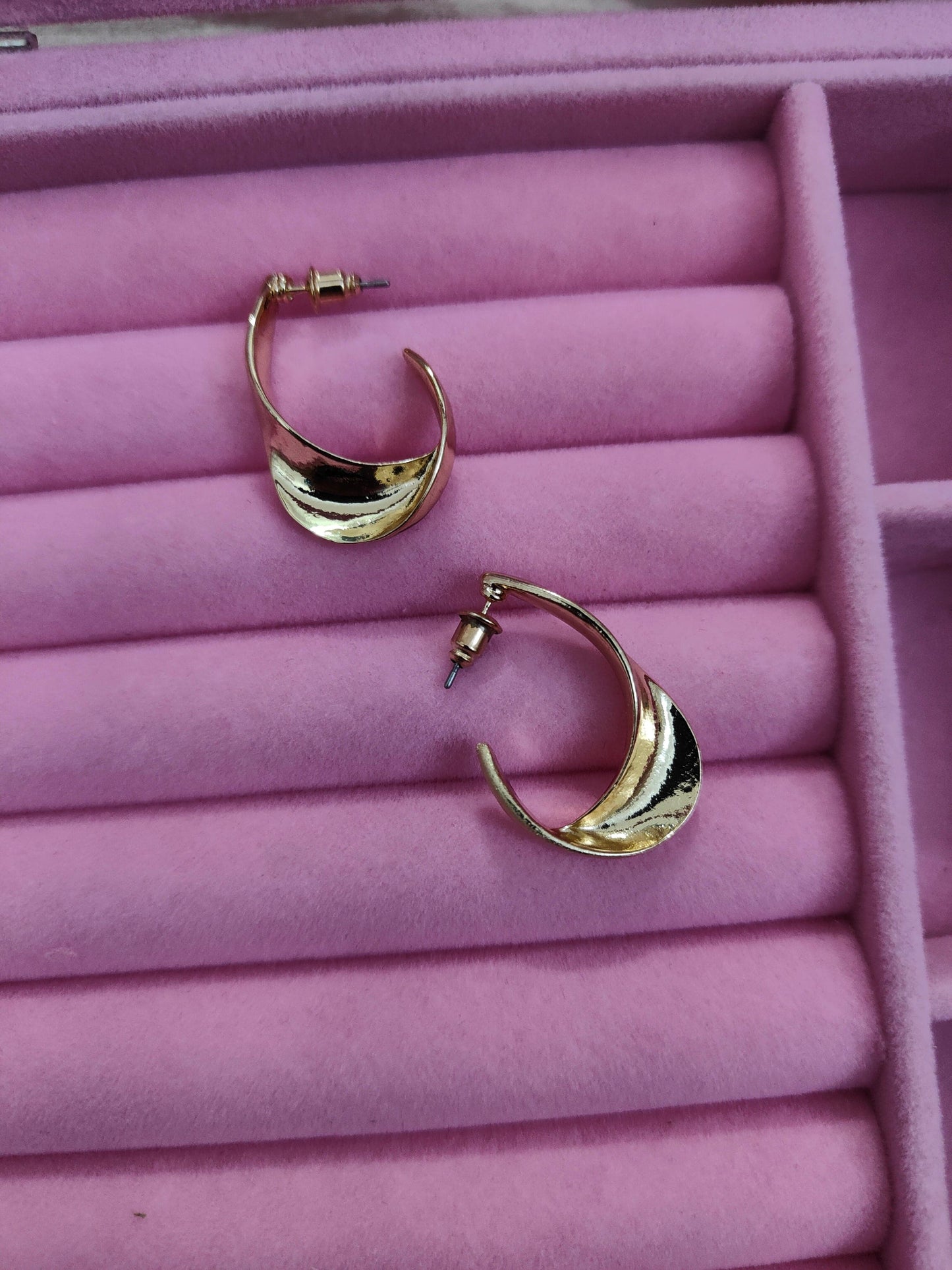 Golden chunky hoops