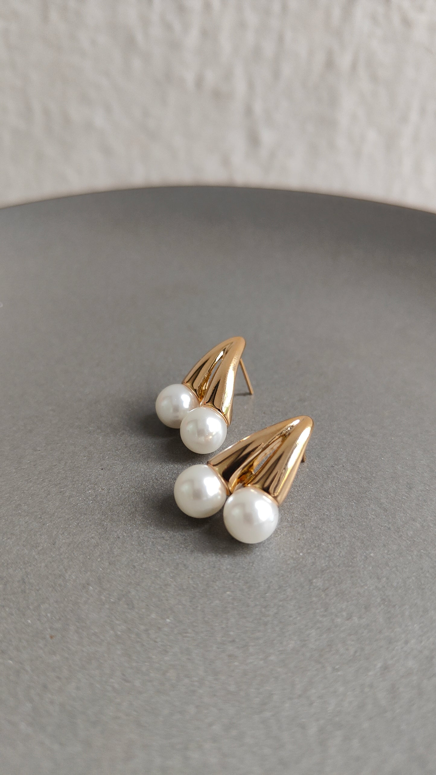 Cherry Pearl Earrings - 18kt PVD Gold tone plated