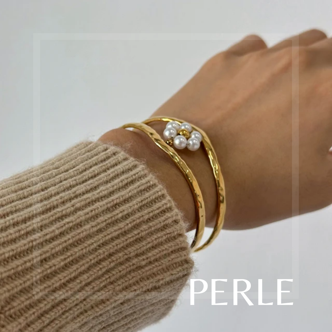 Daisy Pearl Cuff - 18k Gold plated Pearl Handcuff bracelet