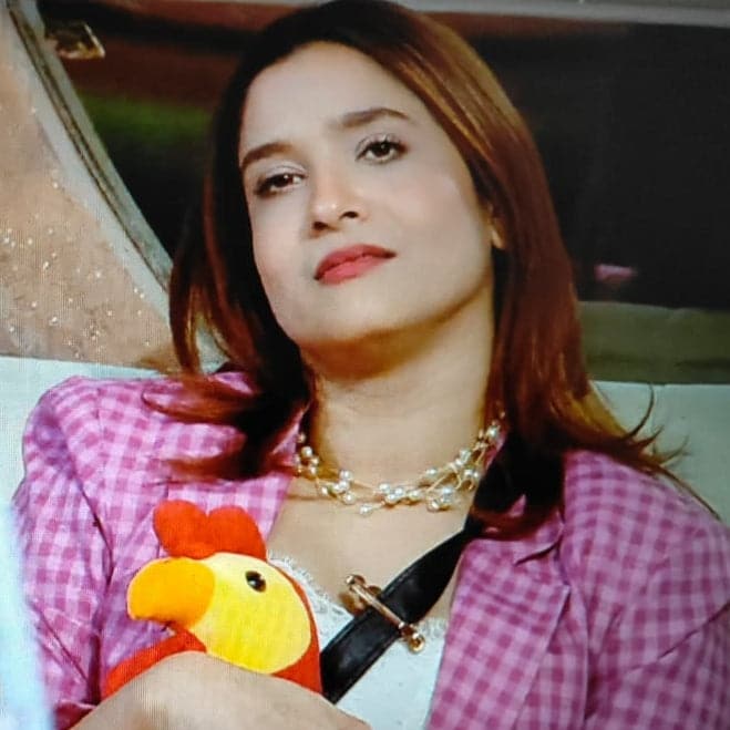 Éclat - Ankita Lokhande loved Pearl string necklace/bracelet