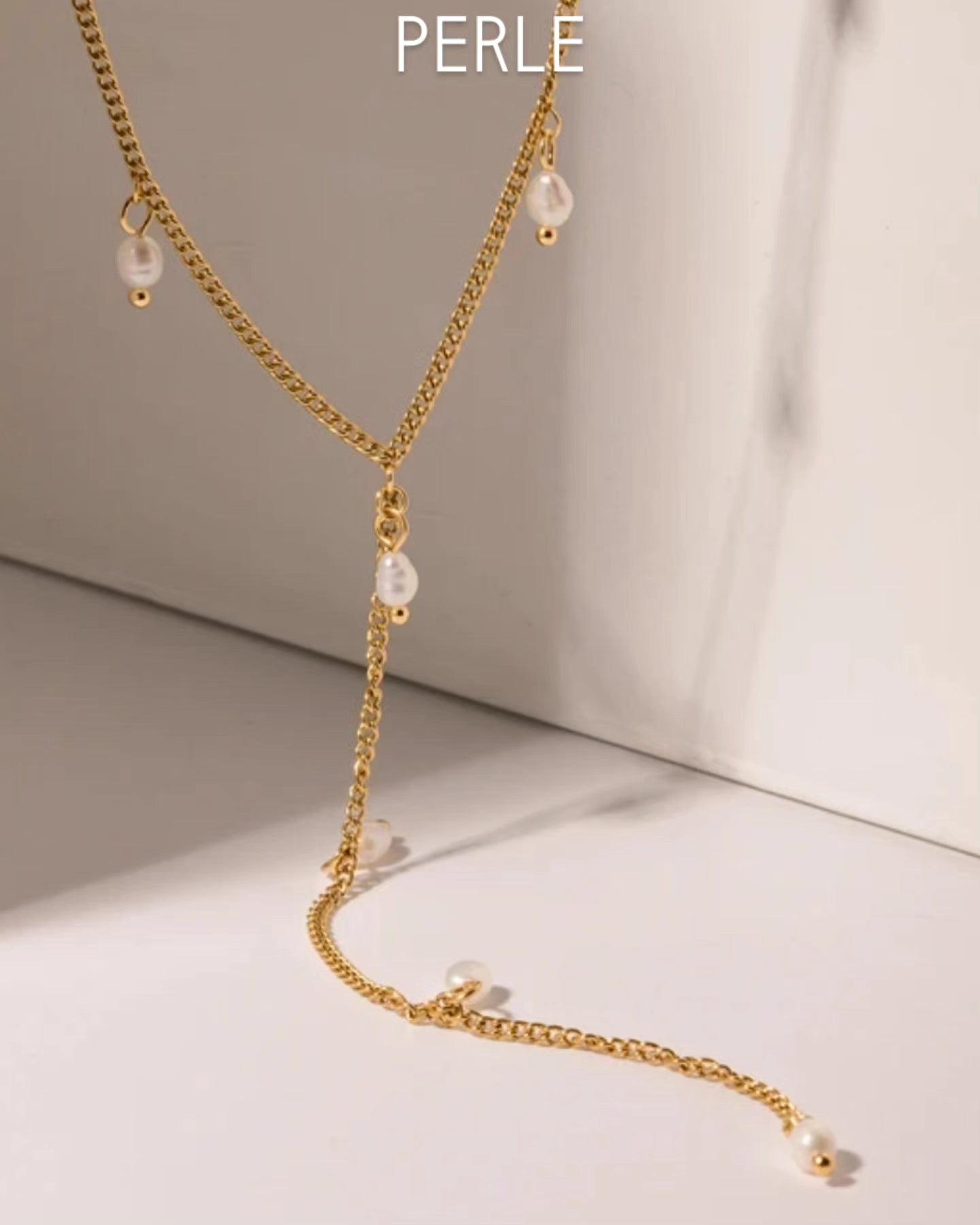Sorella Drop Necklace - 18k gold plated with fresh water pearls