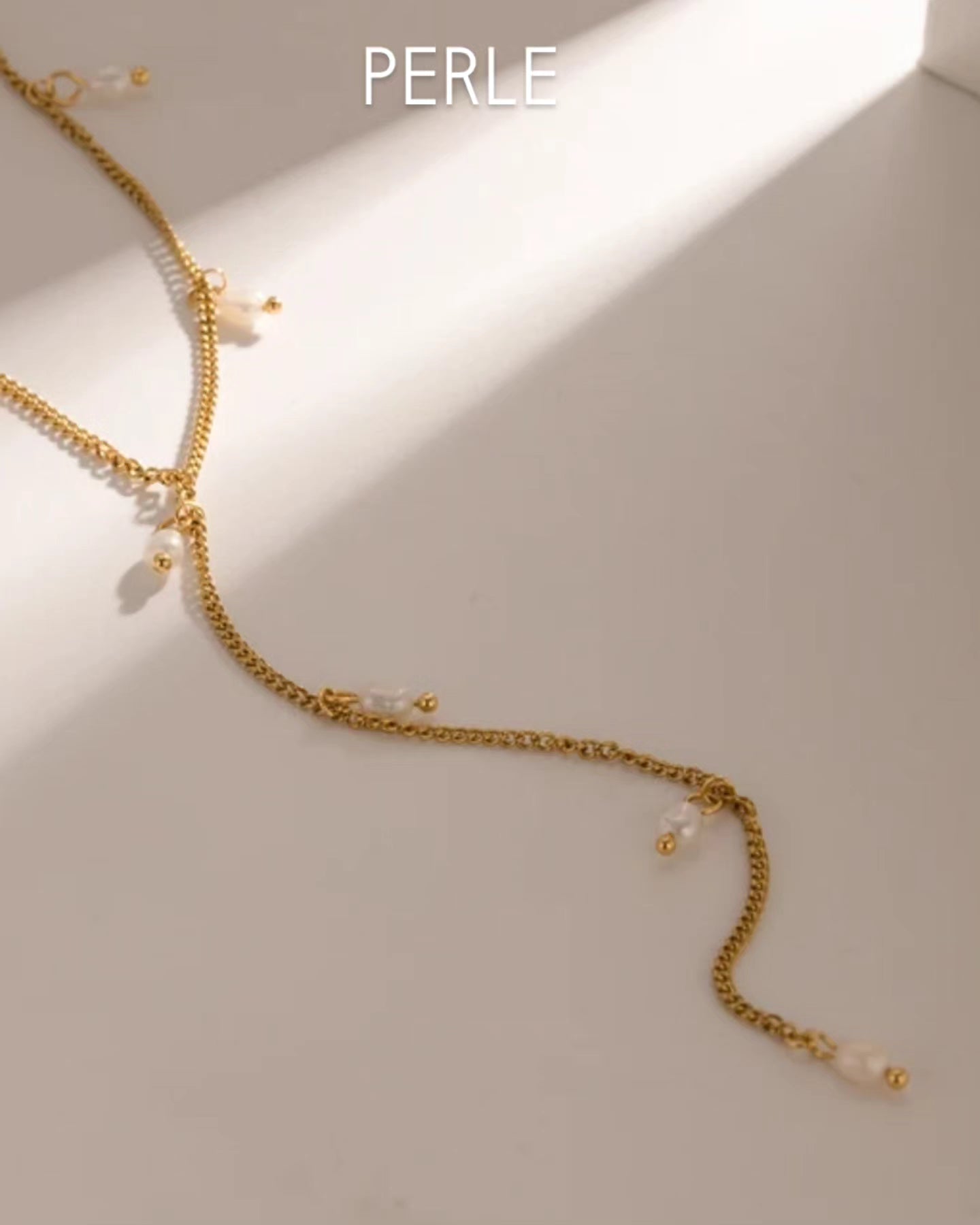 Sorella Drop Necklace - 18k gold plated with fresh water pearls