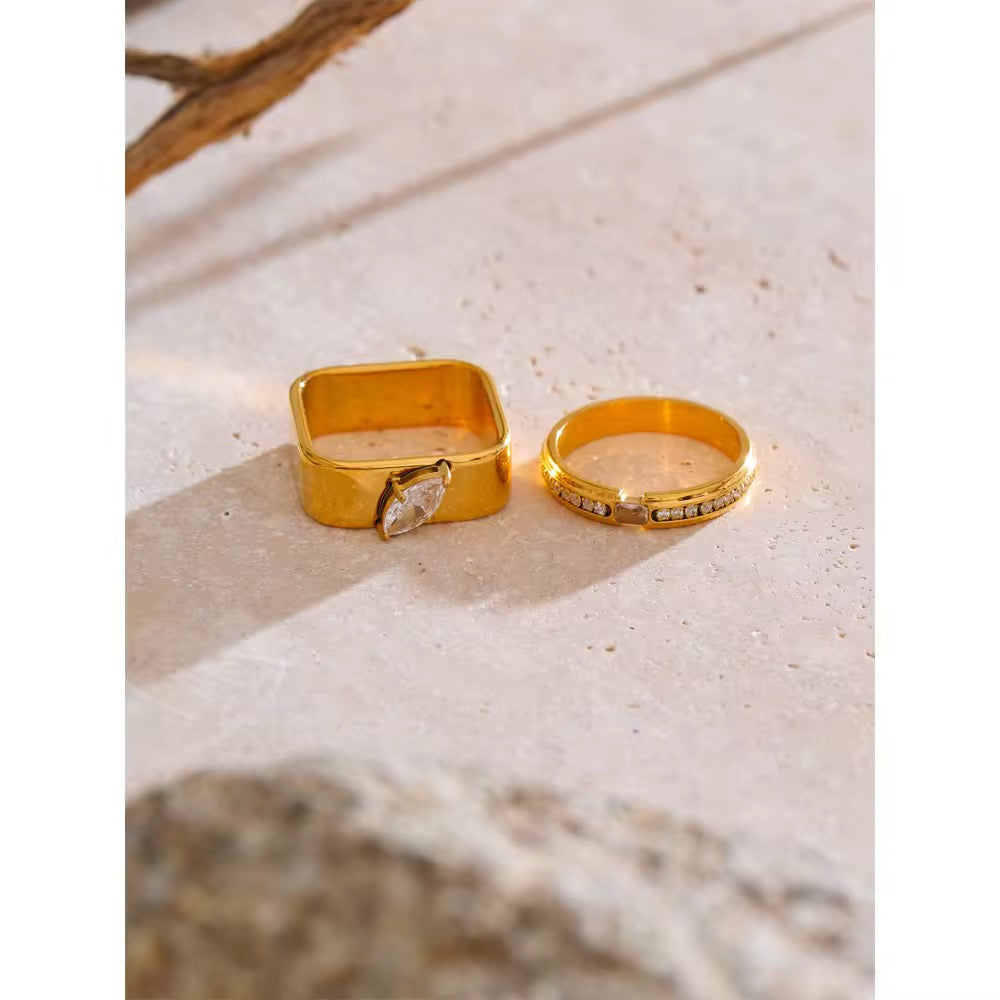 Ella ring :- 18k PVD plated