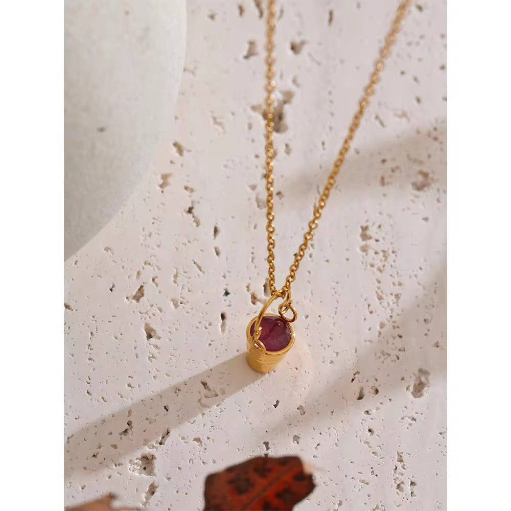 Balti Chain : 18k gold plated with a bucket charm