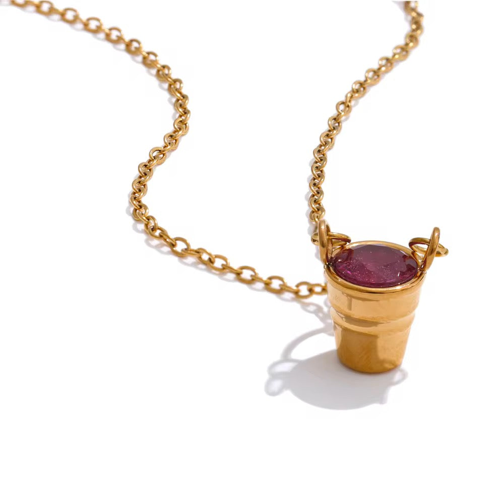 Balti Chain : 18k gold plated with a bucket charm