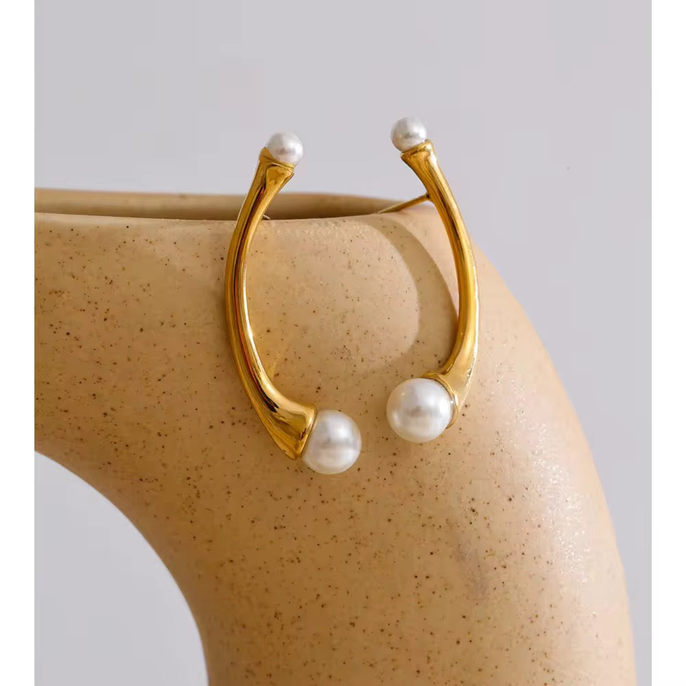 Twirl studs :  18k PVD plated Studs