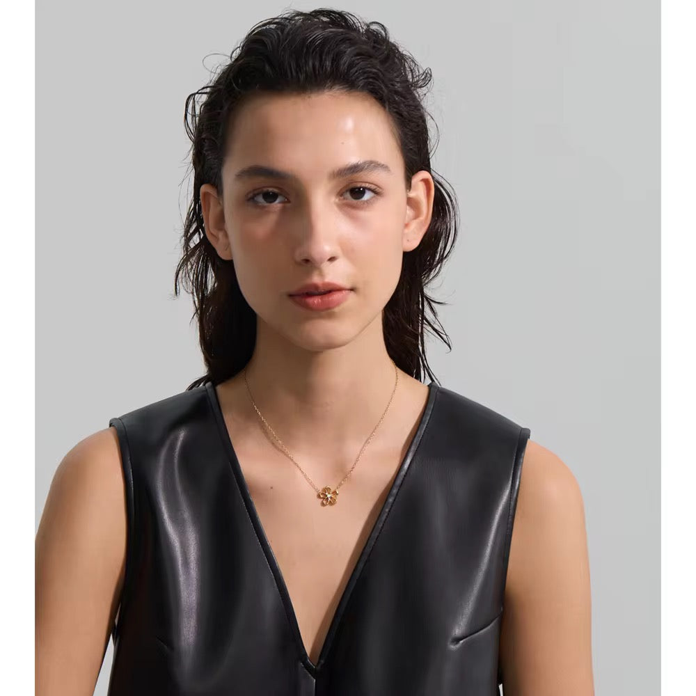 Onda Necklace :  18k PVD plated necklace
