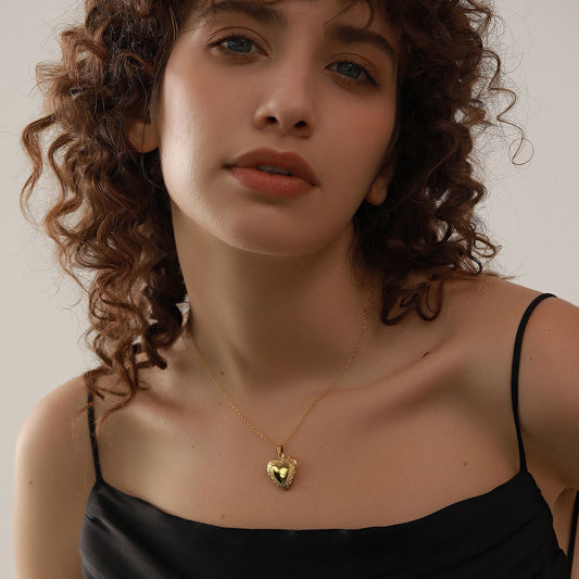 Te amo Necklace