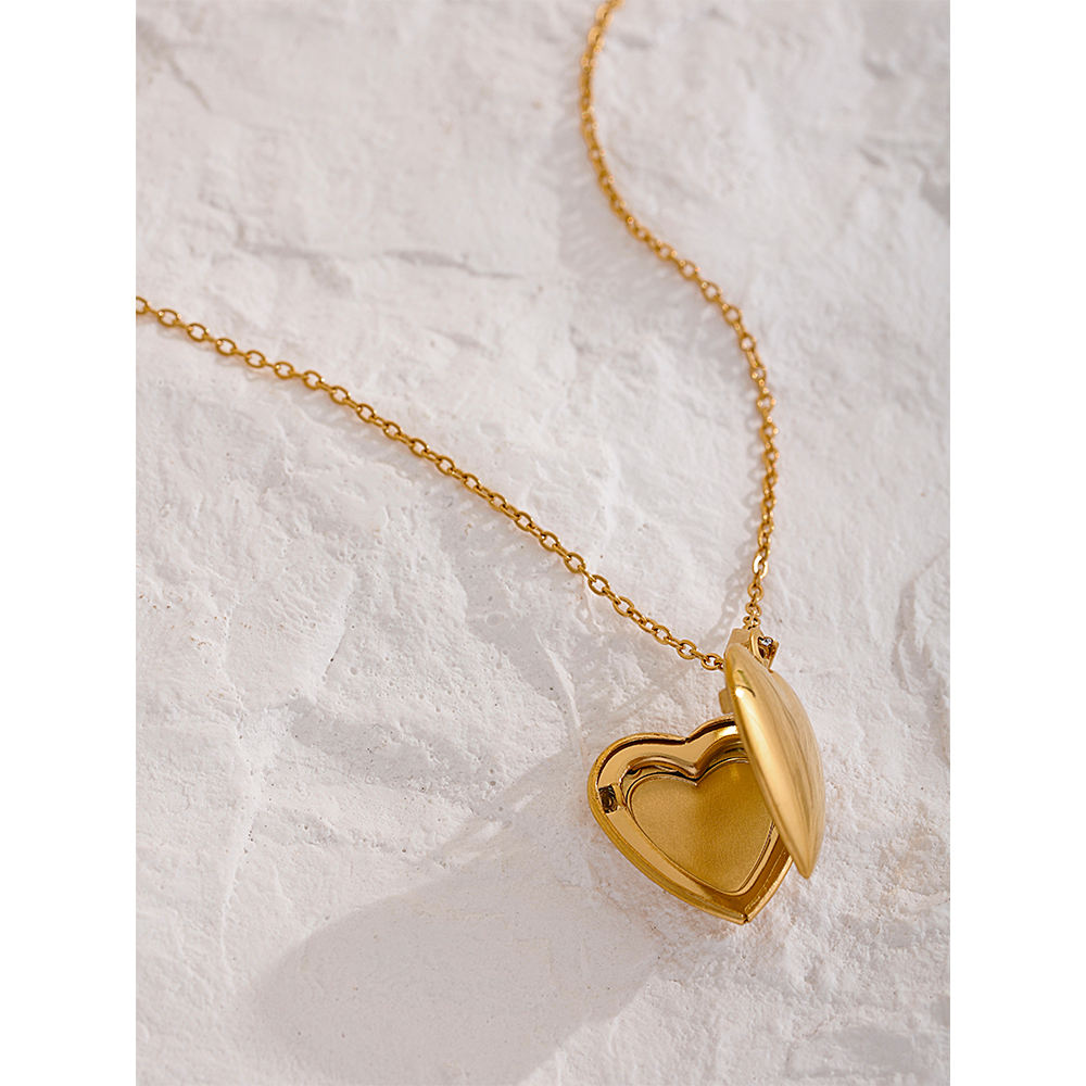 Te amo Necklace