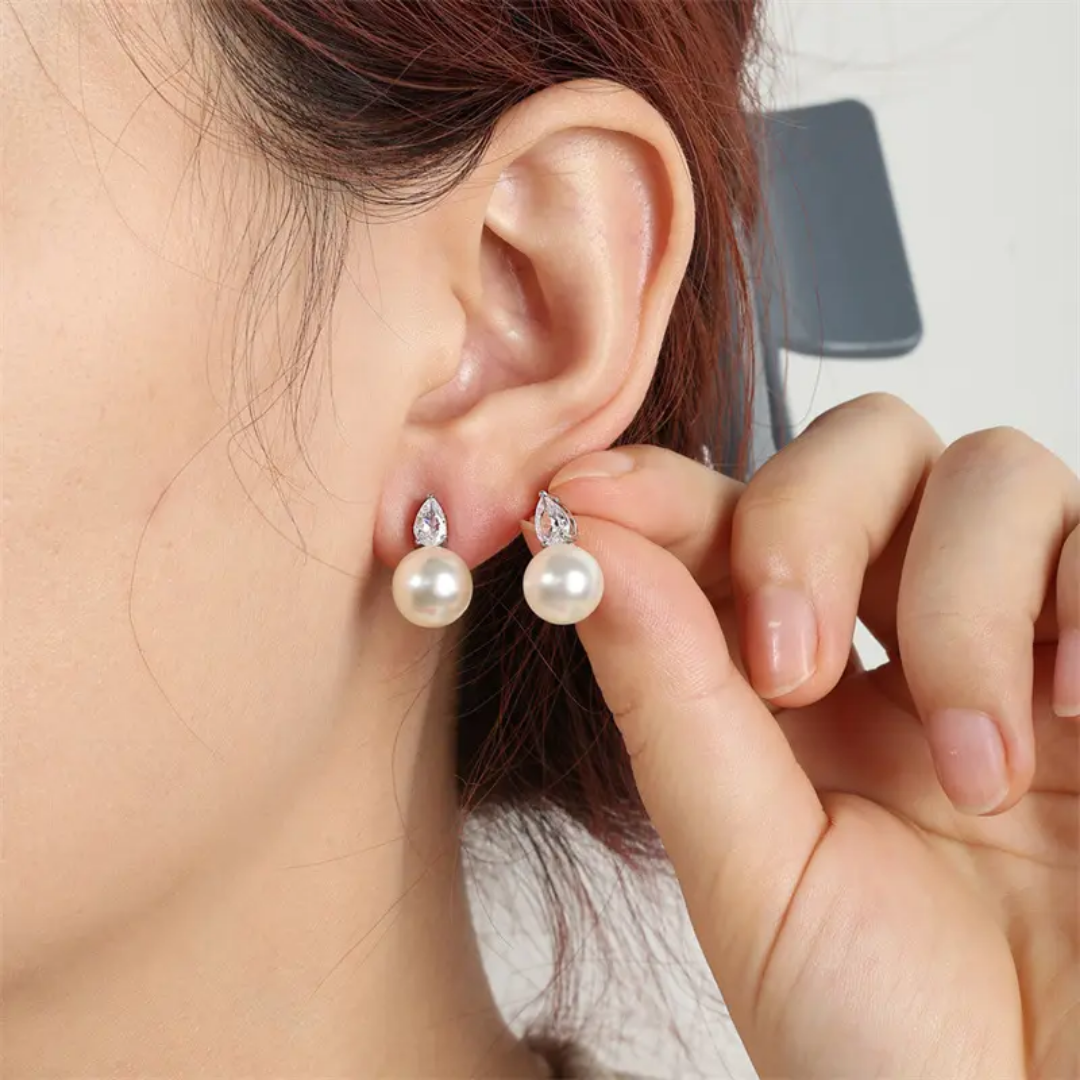 Bebo Pearls - Pearls studs worn by Kareena Kapoor