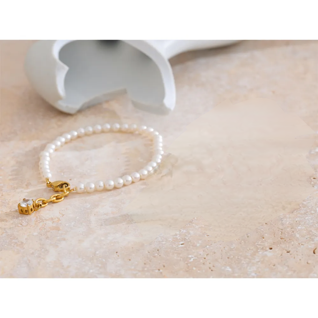 Pearly Pearl Bracelet